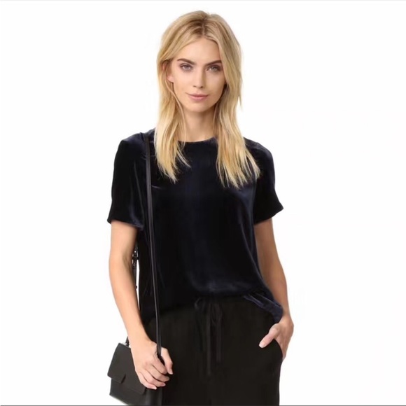 VINCE Women’s Navy Midnight Blue Velvet Top Blouse Short Sleeve Size Small - Picture 2 of 11